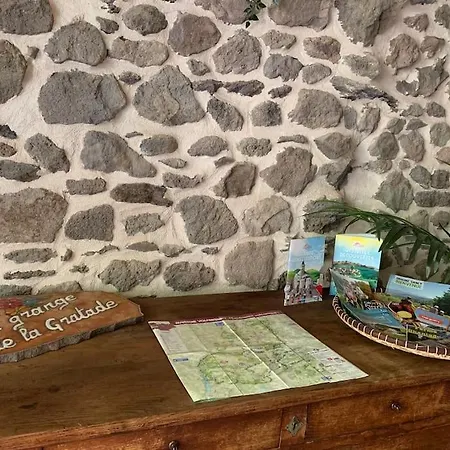 La Grange De La Gratade Rochefort-Montagne
